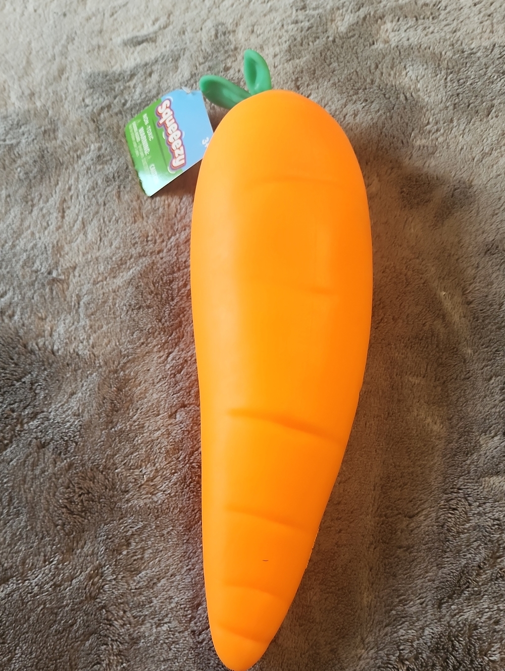 Squeeezy Carrot! Brand new & undamaged!